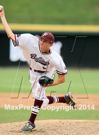 Thumbnail 2 in Douglass vs. Flatonia (UIL 1A Final) photogallery.