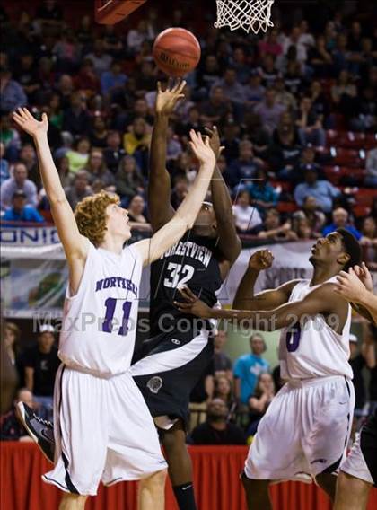 Thumbnail 3 in Forestview vs. Northern Guilford (NCHSAA 3A Final) photogallery.