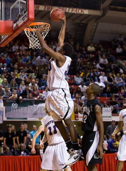 Thumbnail 3 in Forestview vs. Northern Guilford (NCHSAA 3A Final) photogallery.