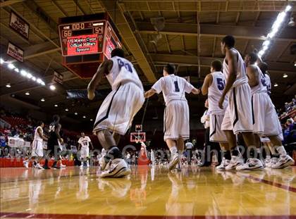 Thumbnail 2 in Forestview vs. Northern Guilford (NCHSAA 3A Final) photogallery.