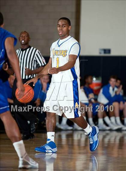 Thumbnail 1 in Bishop Amat vs. Charter Oak (MLK I Have A Dream Classic) photogallery.