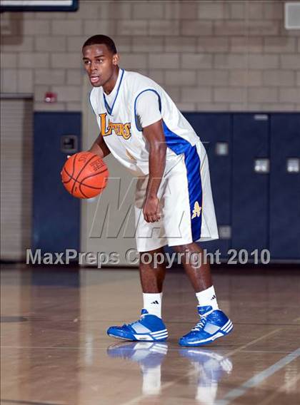 Thumbnail 2 in Bishop Amat vs. Charter Oak (MLK I Have A Dream Classic) photogallery.