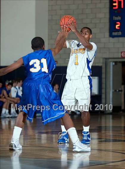 Thumbnail 1 in Bishop Amat vs. Charter Oak (MLK I Have A Dream Classic) photogallery.