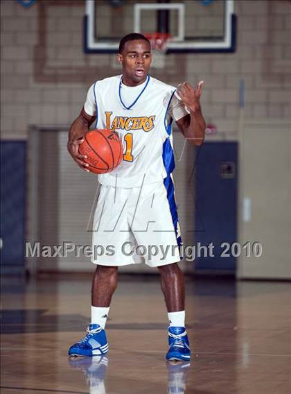 Thumbnail 3 in Bishop Amat vs. Charter Oak (MLK I Have A Dream Classic) photogallery.