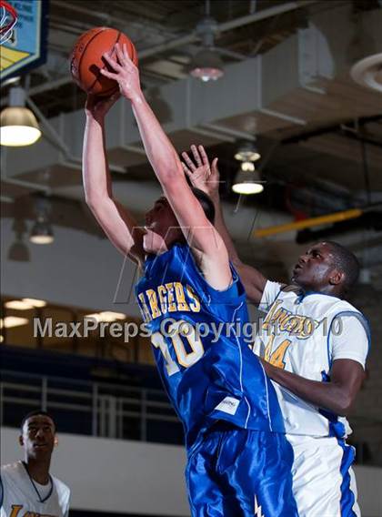 Thumbnail 3 in Bishop Amat vs. Charter Oak (MLK I Have A Dream Classic) photogallery.