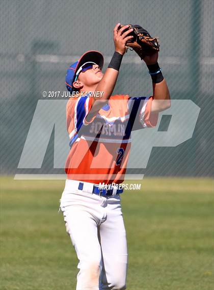 Thumbnail 2 in Spring Valley vs Bishop Gorman photogallery.