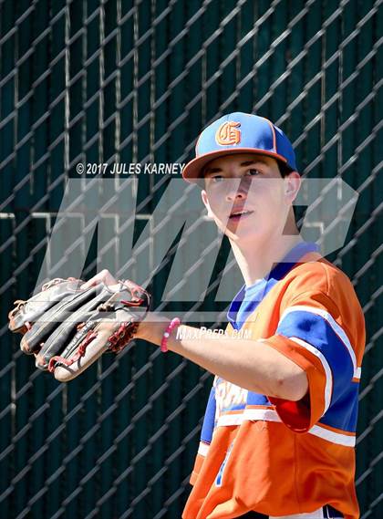 Thumbnail 2 in Spring Valley vs Bishop Gorman photogallery.