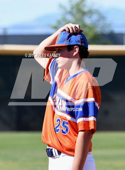 Thumbnail 2 in Spring Valley vs Bishop Gorman photogallery.