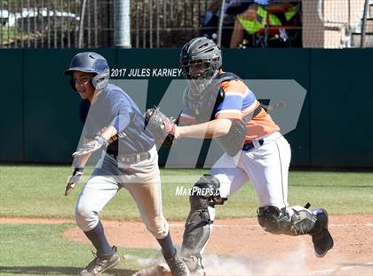 Thumbnail 3 in Spring Valley vs Bishop Gorman photogallery.