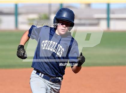 Thumbnail 3 in Spring Valley vs Bishop Gorman photogallery.