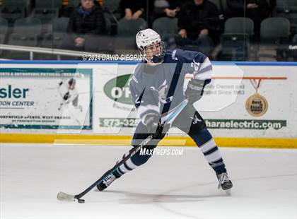Thumbnail 3 in Manasquan vs Governor Livingston photogallery.