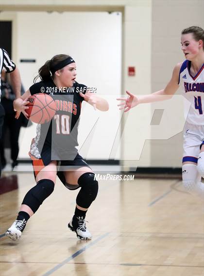 Thumbnail 3 in Briggsdale vs. Kiowa (CHSAA 1A Regional Playoff) photogallery.