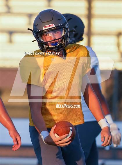 Thumbnail 3 in Willow Canyon @ Mountain Ridge (Scrimmage) photogallery.