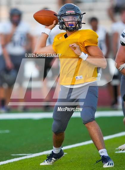 Thumbnail 2 in Willow Canyon @ Mountain Ridge (Scrimmage) photogallery.
