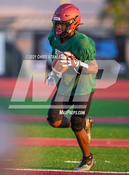 Thumbnail 3 in Willow Canyon @ Mountain Ridge (Scrimmage) photogallery.