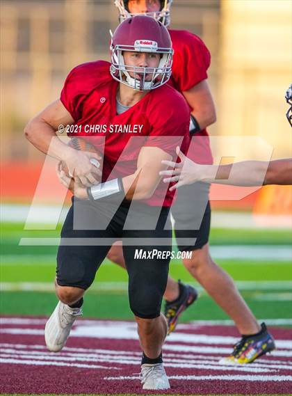 Thumbnail 2 in Willow Canyon @ Mountain Ridge (Scrimmage) photogallery.