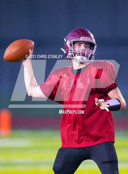 Thumbnail 2 in Willow Canyon @ Mountain Ridge (Scrimmage) photogallery.