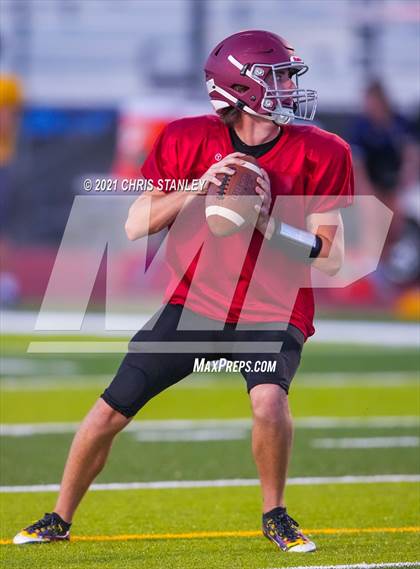 Thumbnail 3 in Willow Canyon @ Mountain Ridge (Scrimmage) photogallery.
