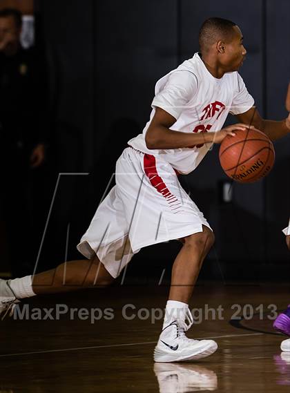 Thumbnail 1 in Taft [William H.] vs Humble (McDonald's Texas Invitational) photogallery.