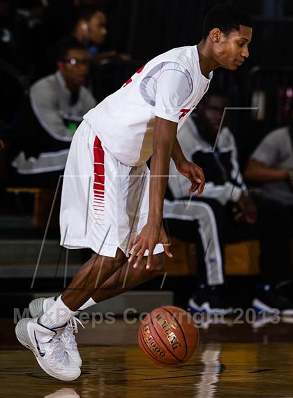 Thumbnail 1 in Taft [William H.] vs Humble (McDonald's Texas Invitational) photogallery.