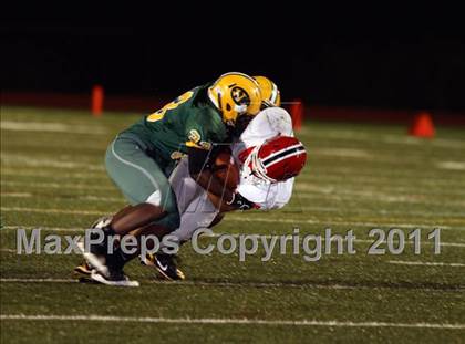 Thumbnail 3 in New Canaan @ New London (CIAC Class L Quarterfinal) photogallery.