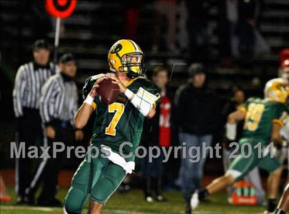 Thumbnail 1 in New Canaan @ New London (CIAC Class L Quarterfinal) photogallery.