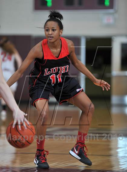 Thumbnail 2 in Archbishop Carroll vs. Long Island Lutheran (Philly-NY Challenge) photogallery.