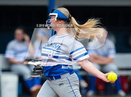 Thumbnail 1 in Division vs Mepham (NYSPHSAA Section 8 Class A Final Game 1) photogallery.