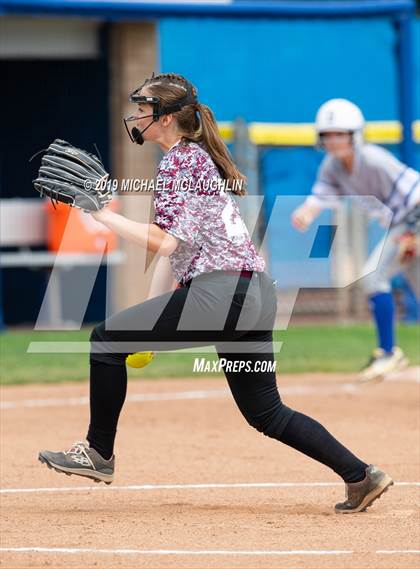 Thumbnail 3 in Division vs Mepham (NYSPHSAA Section 8 Class A Final Game 1) photogallery.