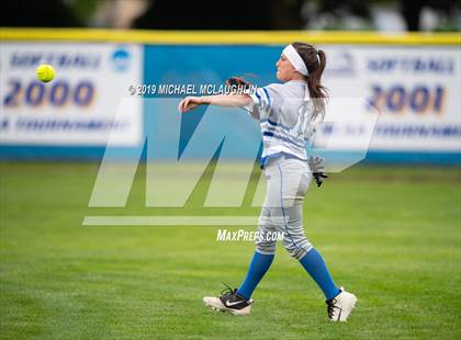 Thumbnail 2 in Division vs Mepham (NYSPHSAA Section 8 Class A Final Game 1) photogallery.