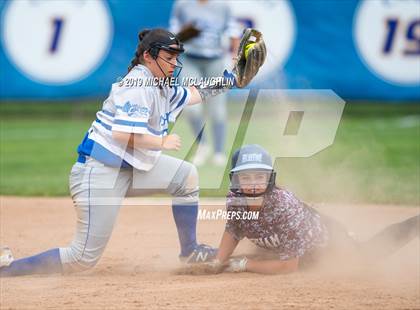 Thumbnail 2 in Division vs Mepham (NYSPHSAA Section 8 Class A Final Game 1) photogallery.