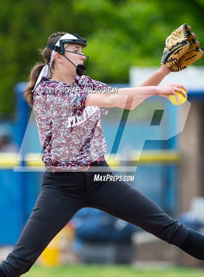 Thumbnail 1 in Division vs Mepham (NYSPHSAA Section 8 Class A Final Game 1) photogallery.