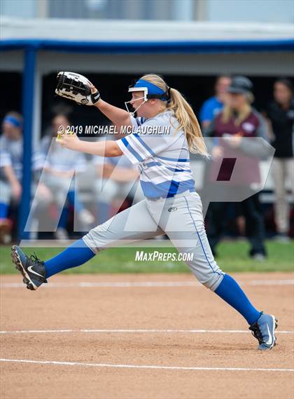 Thumbnail 1 in Division vs Mepham (NYSPHSAA Section 8 Class A Final Game 1) photogallery.
