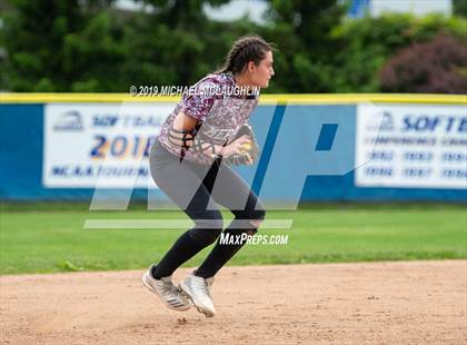 Thumbnail 1 in Division vs Mepham (NYSPHSAA Section 8 Class A Final Game 1) photogallery.
