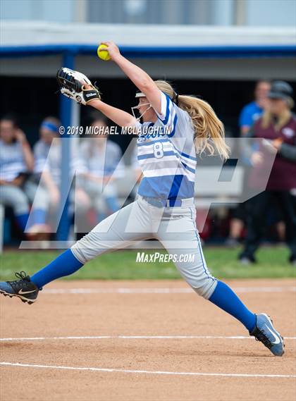 Thumbnail 2 in Division vs Mepham (NYSPHSAA Section 8 Class A Final Game 1) photogallery.