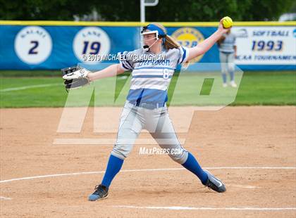 Thumbnail 3 in Division vs Mepham (NYSPHSAA Section 8 Class A Final Game 1) photogallery.