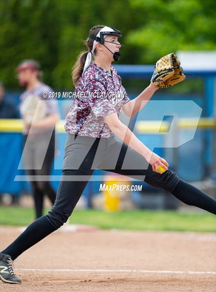 Thumbnail 3 in Division vs Mepham (NYSPHSAA Section 8 Class A Final Game 1) photogallery.