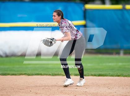 Thumbnail 2 in Division vs Mepham (NYSPHSAA Section 8 Class A Final Game 1) photogallery.
