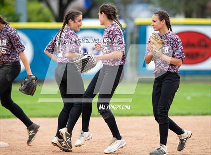 Thumbnail 1 in Division vs Mepham (NYSPHSAA Section 8 Class A Final Game 1) photogallery.