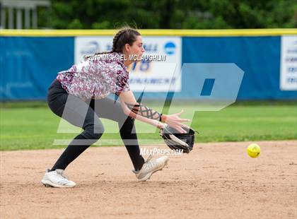 Thumbnail 3 in Division vs Mepham (NYSPHSAA Section 8 Class A Final Game 1) photogallery.