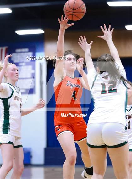 Thumbnail 2 in Marcellus vs Union-Endicott photogallery.