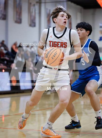 Thumbnail 3 in McQueen @ Douglas photogallery.