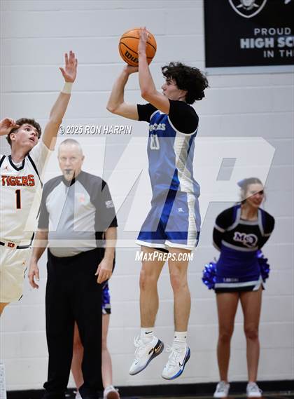 Thumbnail 3 in McQueen @ Douglas photogallery.