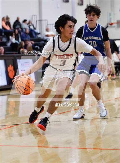 Thumbnail 1 in McQueen @ Douglas photogallery.