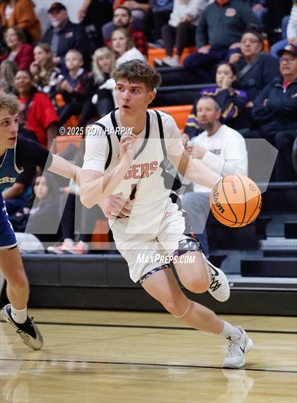 Thumbnail 1 in McQueen @ Douglas photogallery.