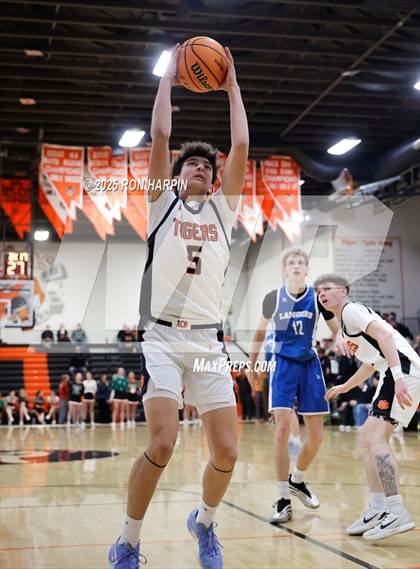 Thumbnail 1 in McQueen @ Douglas photogallery.