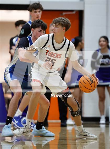 Thumbnail 2 in McQueen @ Douglas photogallery.