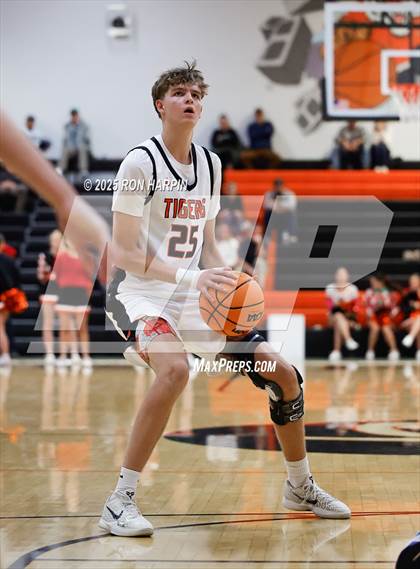 Thumbnail 1 in McQueen @ Douglas photogallery.