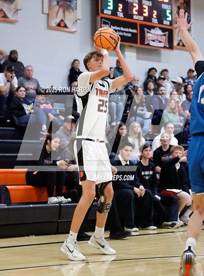 Thumbnail 3 in McQueen @ Douglas photogallery.