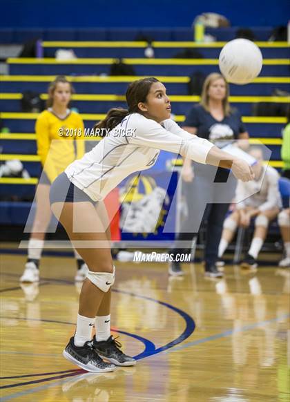 Thumbnail 2 in Enochs @ Turlock photogallery.